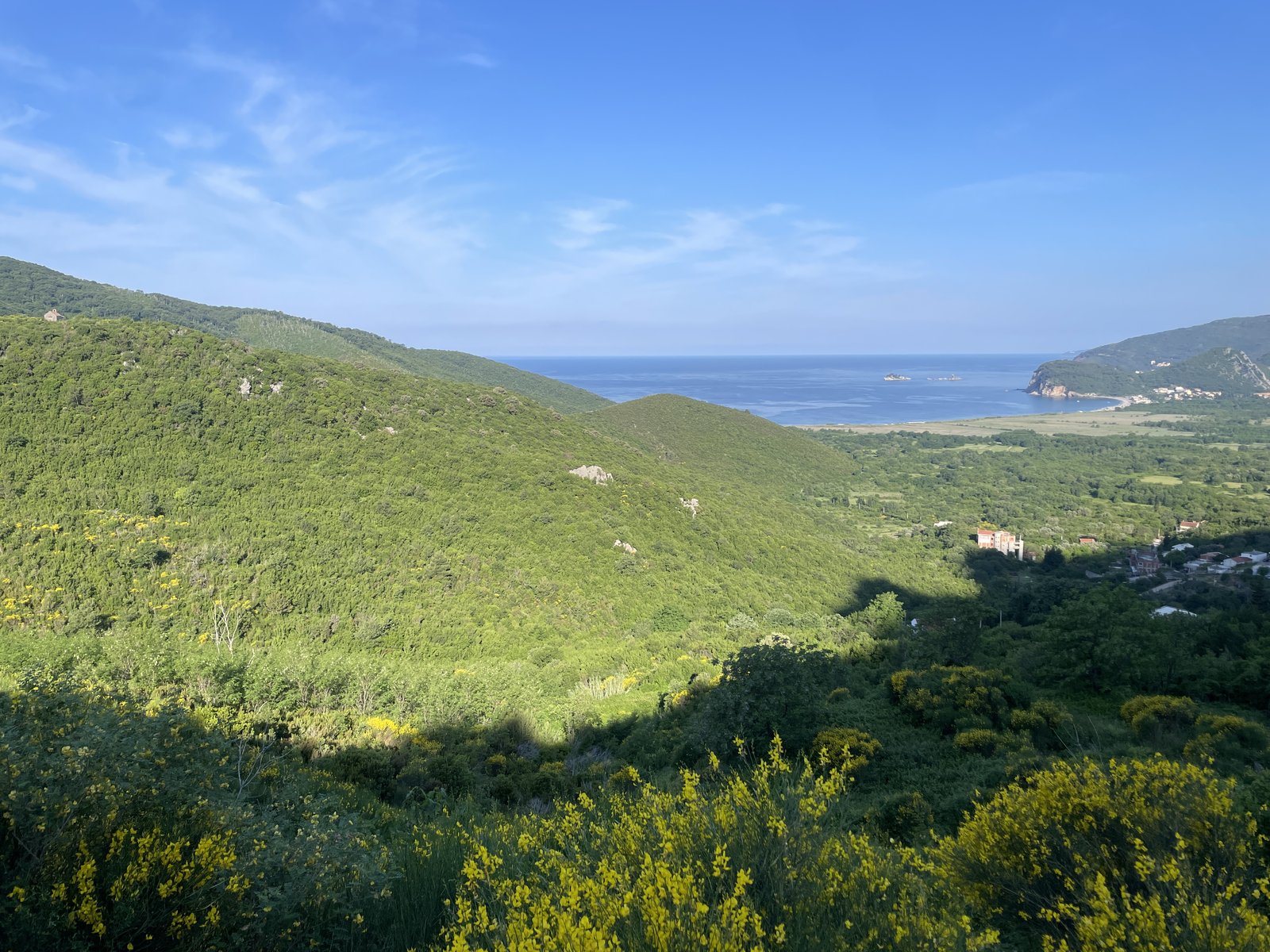 From the coast to the northern mountains · Photo 3