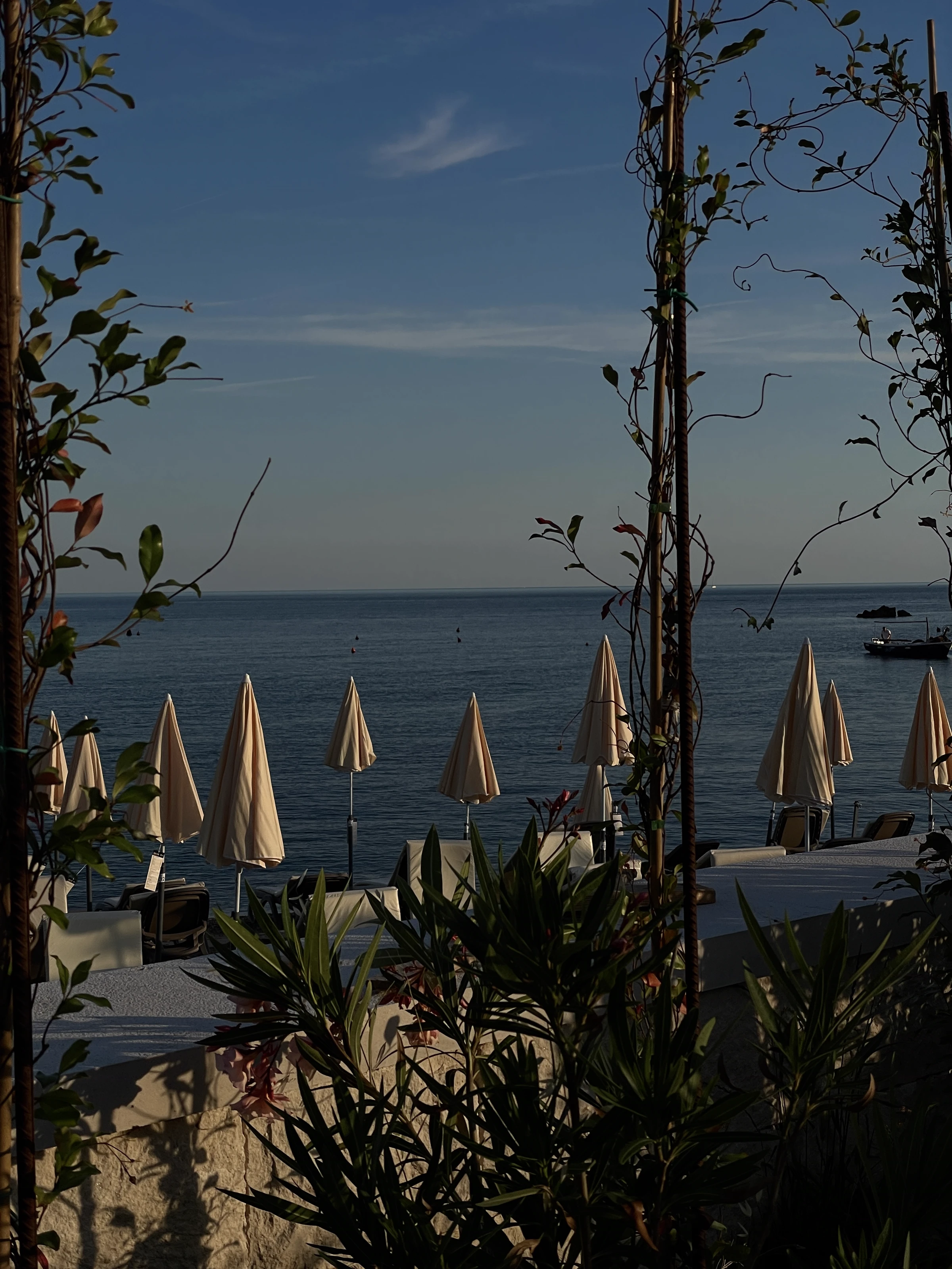 Sutomore main beach